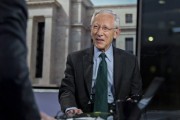 丽水宏观经济学教授兼实践者Stanley Fisher逝世 曾培养全球多位经济决策者